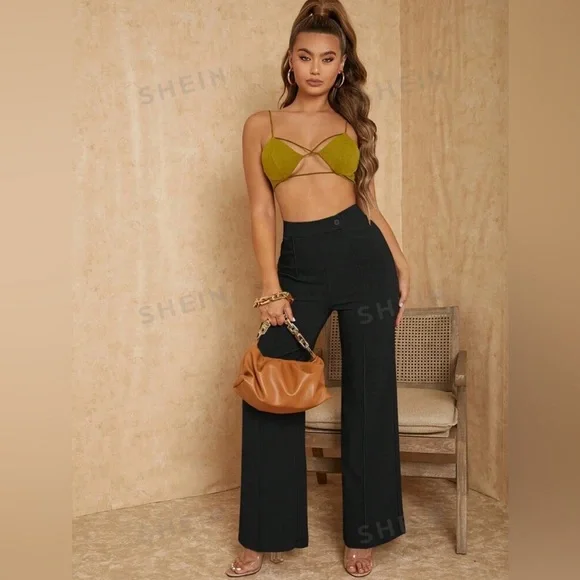 High Waisted Black Trousers 🖤 - Picture 2 of 5